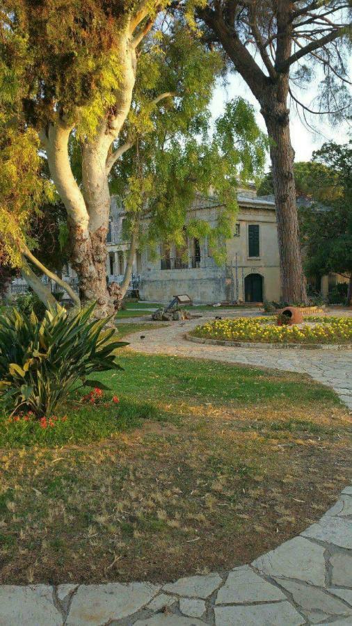 Helens Apartment Corfu  Екстериор снимка